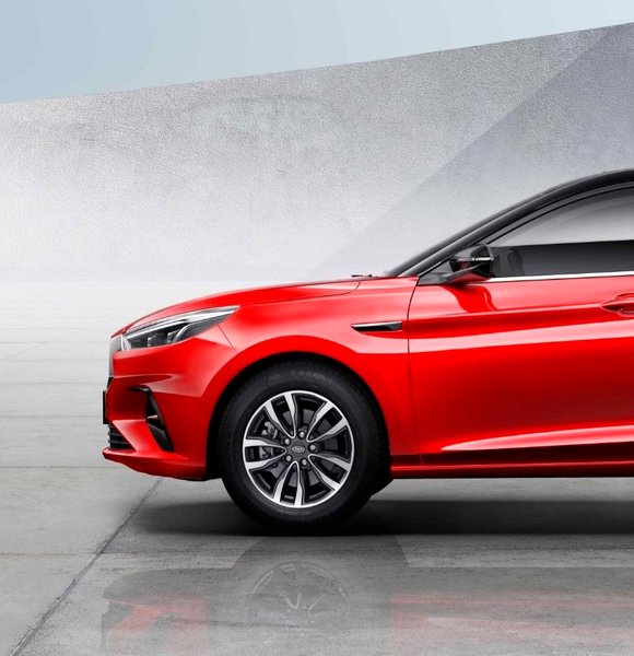 Комплектації JAC J7