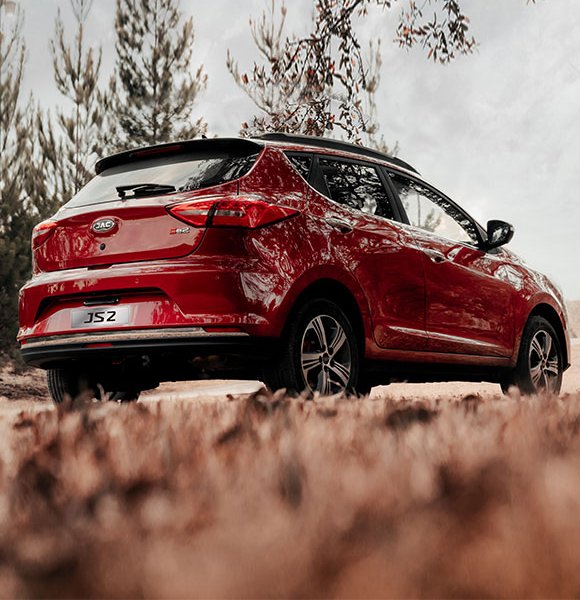 Комплектації JAC JS2