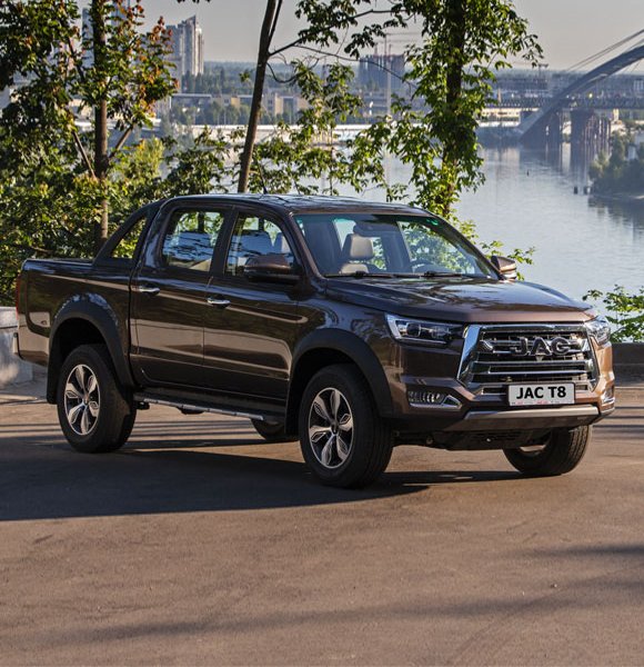 JAC T8 СТВОРЕНИЙ ДЛЯ ПРИГОД
