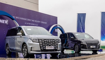 Глобальний дебют JAC RF8