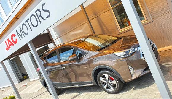 JAC на Троєщині